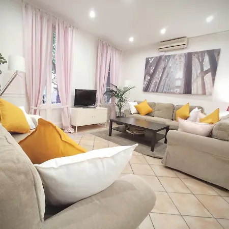 Espai Rocafort Apartmán *