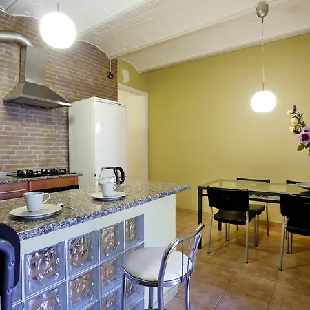 Espai Rocafort Apartment